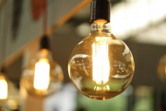 Ampoules, idées pour être écolo au quotidien dans sa maison